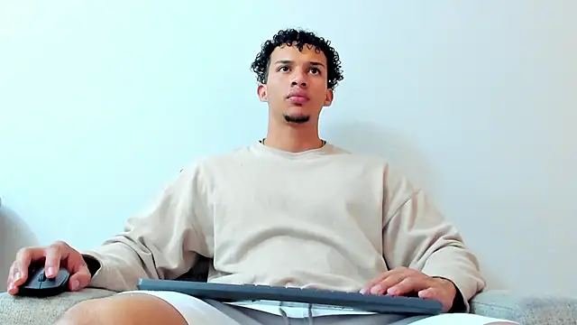 Dominick star online show from January 18, 3:57 am