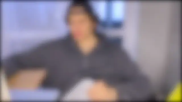 alyx garden online show from April 11, 1:03 pm