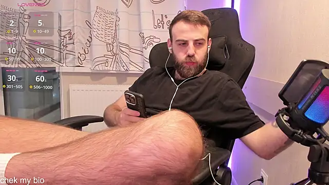 OtisRam online show from September 28, 1:14 am