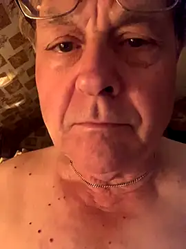 Snapshot of Tonybaloney1972 chatting on October 10, 11:59 am Tonybaloney1972 online show from October 10, 11:59 am