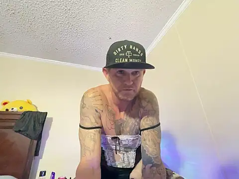 tattoofly563 online show from January 27, 2:35 pm