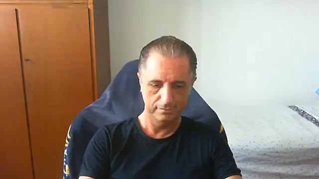 lliuk70mi online show from June 1, 12:05 pm