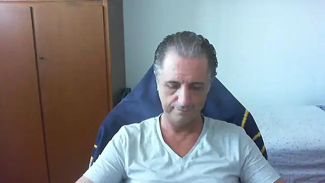 lliuk70mi online show from June 3, 1:13 pm