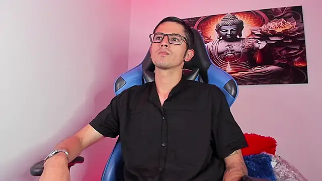 Snapshot of Ethan_Sai___ chatting on February 25, 5:58 pm Ethan Sai    online show from February 25, 5:58 pm