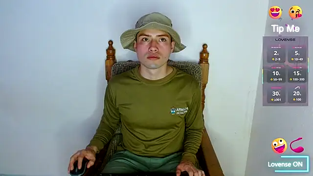 nolanjay  online show from October 7, 9:19 pm