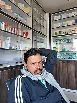 Raj1043 online show from January 8, 7:13 am