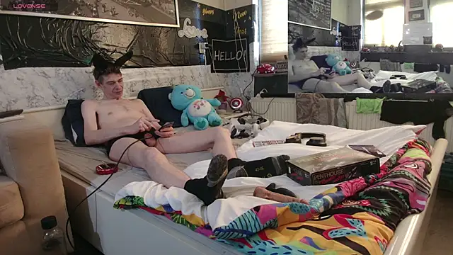 Doggyray44 online show from March 8, 4:05 pm