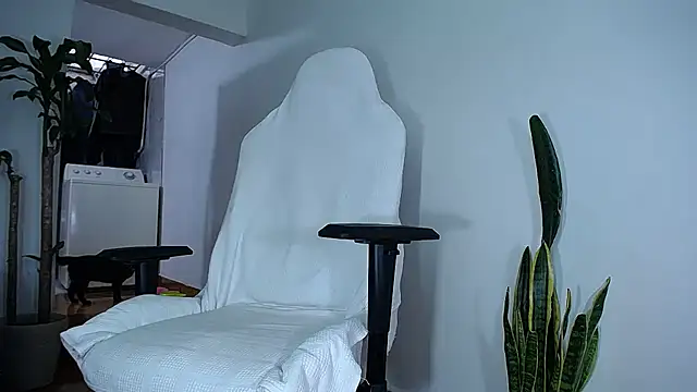 diamond black00 online show from February 18, 6:39 pm