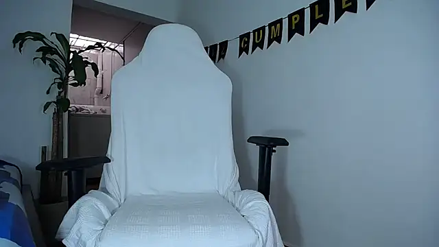 diamond black00 online show from January 5, 6:35 pm