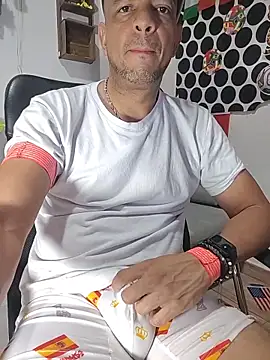 latinmartin73 online show from June 17, 12:56 am