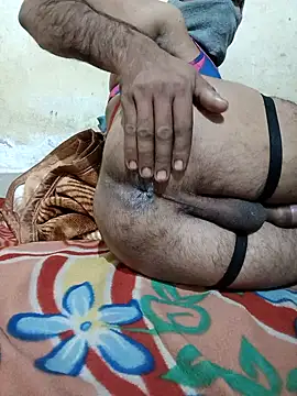 Newalcock online show from December 25, 3:28 pm