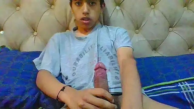 Snapshot of danuel23 chatting on September 15, 3:57 pm danuel23 online show from September 15, 3:57 pm