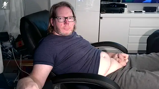 Snapshot of VSteph chatting on October 26, 5:04 pm VSteph online show from October 26, 5:04 pm