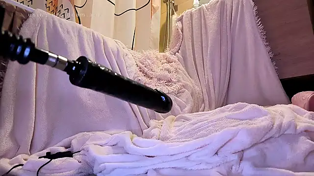 Hungry  Puppy online show from October 24, 1:40 am