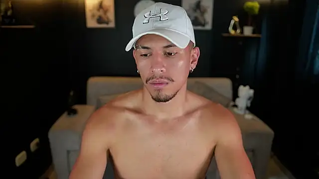 Aaronfox x online show from November 28, 2:08 pm