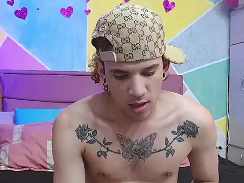 tylor boy online show from September 17, 3:51 am