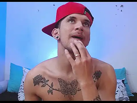 tylor boy online show from April 16, 3:50 am