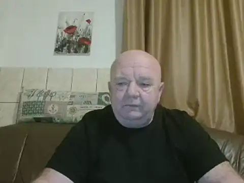 Snapshot of fullballs6 chatting on February 9, 3:00 am fullballs6 online show from February 9, 3:00 am