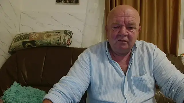 fullballs6 online show from December 3, 3:23 am