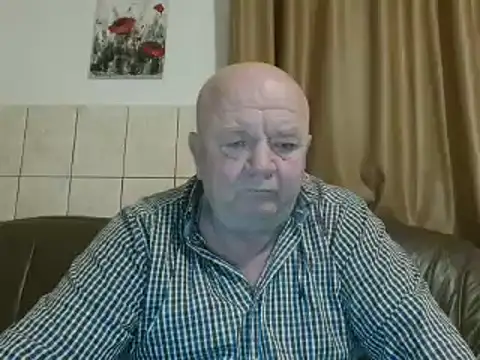 Snapshot of fullballs6 chatting on February 10, 3:13 am fullballs6 online show from February 10, 3:13 am