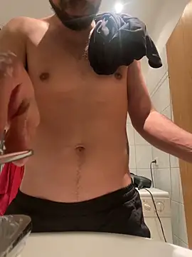 hard macoor12 online show from February 14, 12:25 pm