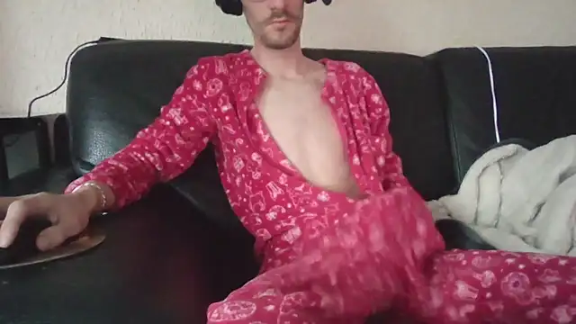 passif520 online show from February 13, 1:38 pm