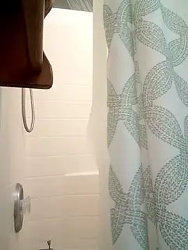 Snapshot of NewKing100 chatting on January 22, 4:44 am NewKing100 online show from January 22, 4:44 am