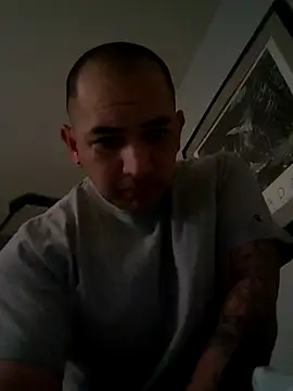 Snapshot of NewKing100 chatting on February 19, 1:50 pm NewKing100 online show from February 19, 1:50 pm