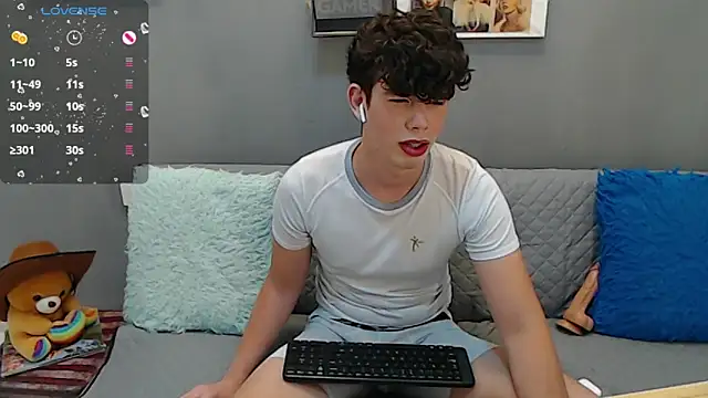 Angelo-cianuro- online show from January 25, 11:43 pm