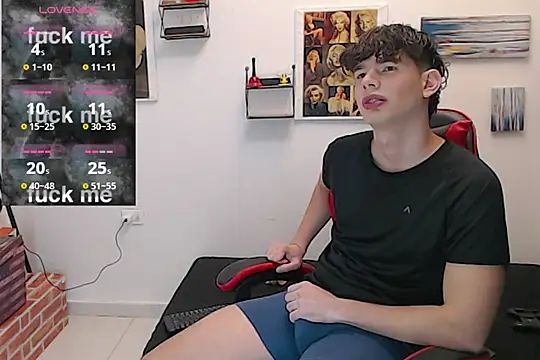 Angelo-cianuro- online show from October 8, 12:59 am