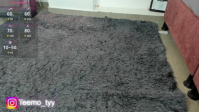 teemotwink online show from October 26, 10:01 pm