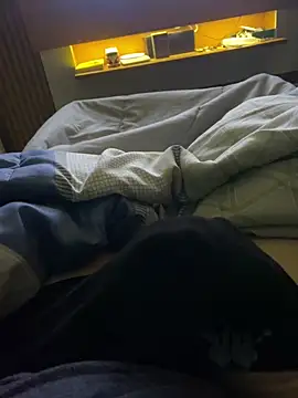 Snapshot of Hjsjsjsjjd chatting on October 28, 11:45 am Hjsjsjsjjd online show from October 28, 11:45 am