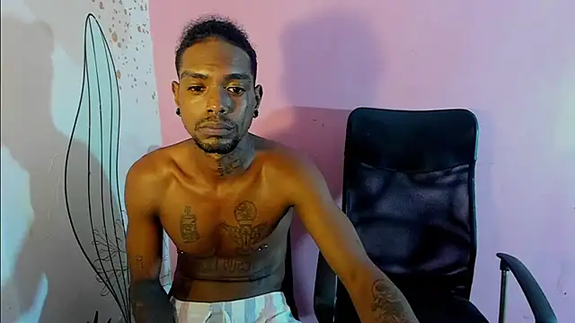 bigblackhotx1 online show from March 23, 10:21 am