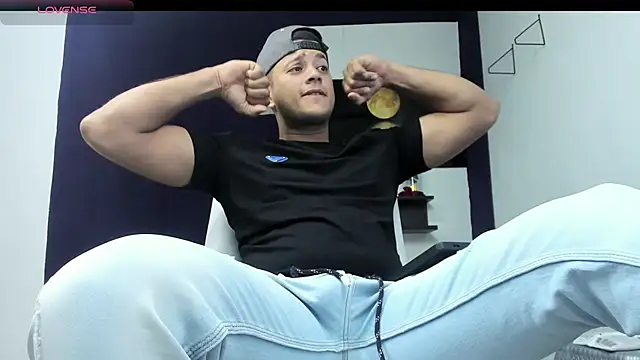 Snapshot of Marcos_garcias chatting on January 30, 10:50 am Marcos garcias online show from January 30, 10:50 am