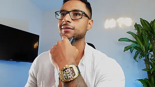 LiamGarcia1 online show from December 19, 4:04 pm