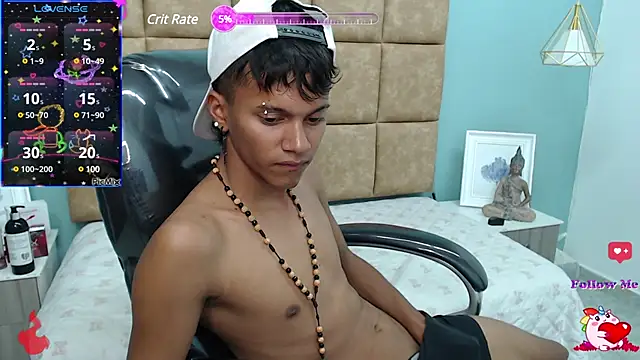 Snapshot of loistwink_ chatting on February 2, 4:05 am loistwink  online show from February 2, 4:05 am