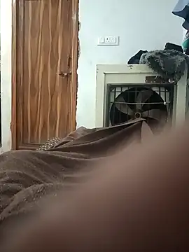 pintuS40 online show from October 19, 2:16 am