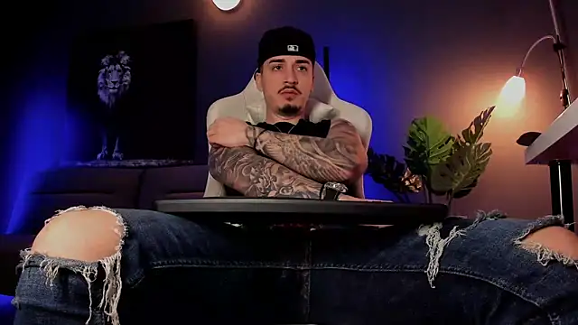 uptomatty online show from March 16, 8:18 am