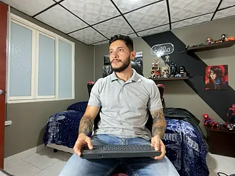 Snapshot of marcel_crawford96 chatting on October 22, 5:49 pm marcel crawford96 online show from October 22, 5:49 pm