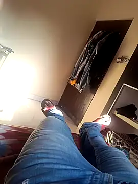 hottboyakash6969 online show from December 10, 9:44 am