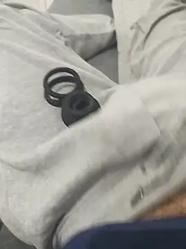 ptrz990 online show from November 8, 1:14 pm