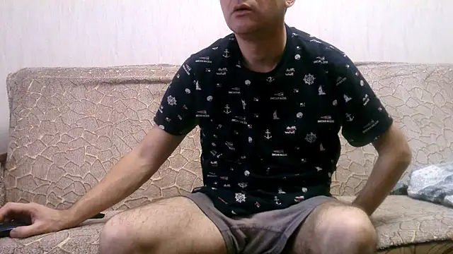 Snapshot of AlDON59 chatting on December 23, 8:22 am AlDON59 online show from December 23, 8:22 am