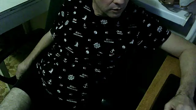 Snapshot of AlDON59 chatting on December 30, 4:19 pm AlDON59 online show from December 30, 4:19 pm