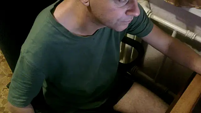 Snapshot of AlDON59 chatting on December 25, 8:39 pm AlDON59 online show from December 25, 8:39 pm