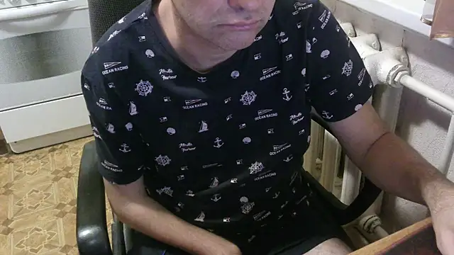 Snapshot of AlDON59 chatting on October 19, 6:33 pm AlDON59 online show from October 19, 6:33 pm