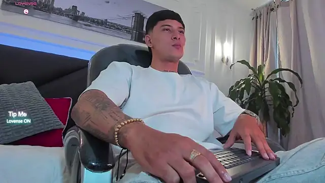 Damian23   online show from March 7, 1:53 pm