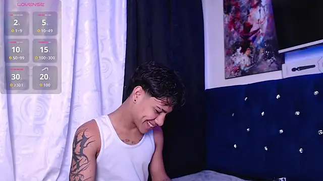 Sexys Boys Hot1 online show from November 25, 3:19 am