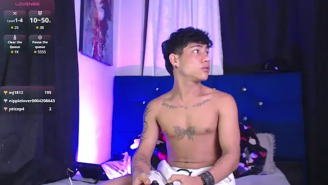 Sexys Boys Hot1 online show from March 12, 2:08 am