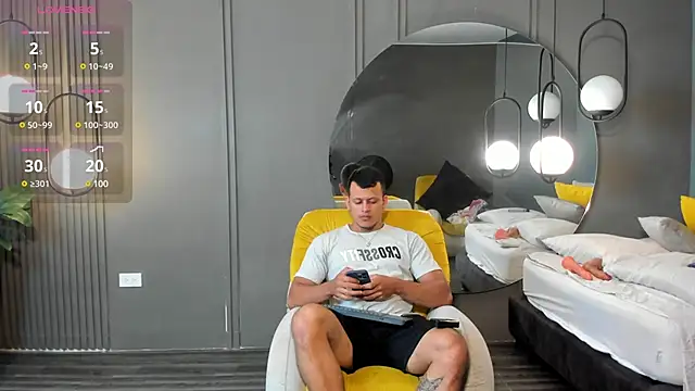 Snapshot of Alex_towers chatting on January 9, 7:08 pm Alex towers online show from January 9, 7:08 pm