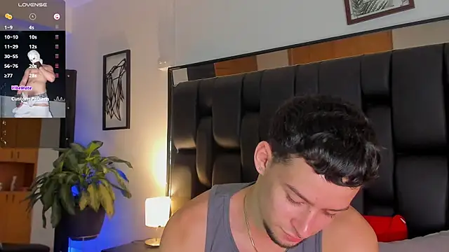 JadeSmiith  online show from October 2, 10:36 pm